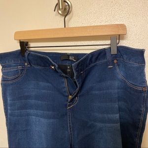 1822 Butter skinny jeans